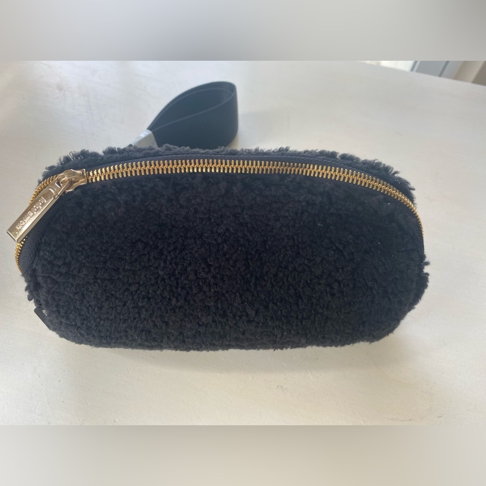 Lululemon everywhere belt bag fleece black